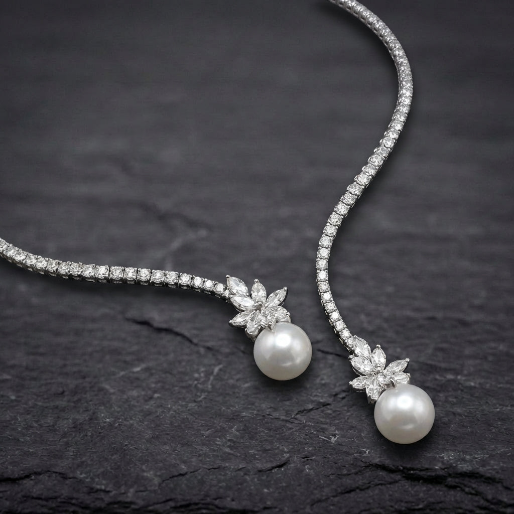 Elegant Shiny Necklace With Pearls Made Of Sterling Silver